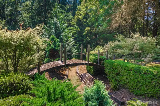 Garden bridge