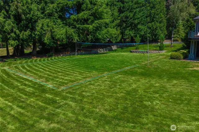 Large lawn area perfect for games