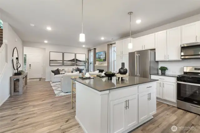 Disclaimer Secondary photos of same floor plan on different lot in different community: Photos are from another Warren, finishes, upgrades, and features may vary.
