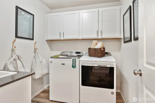 Disclaimer Secondary photos of same floor plan on different lot in different community: Photos are from another Warren, finishes, upgrades, and features may vary.