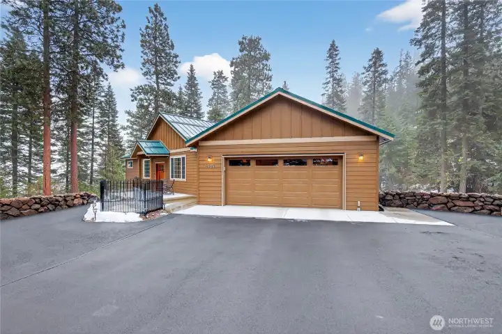 Ample parking with 30 amp and 50 amp hook-ups.