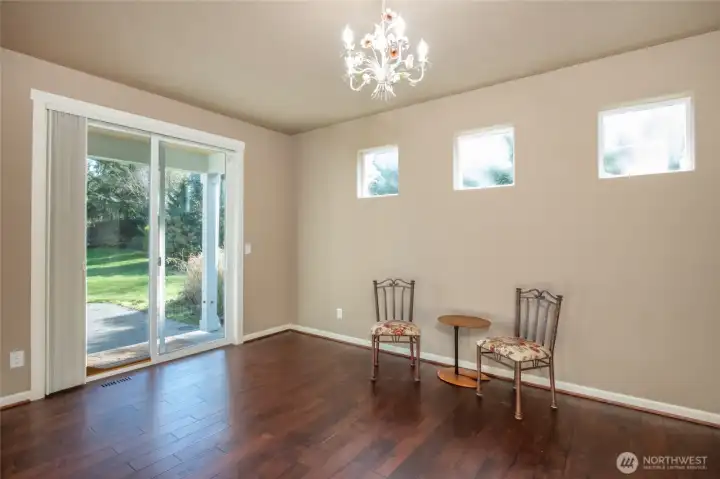 Direct access to cover patio and back yard