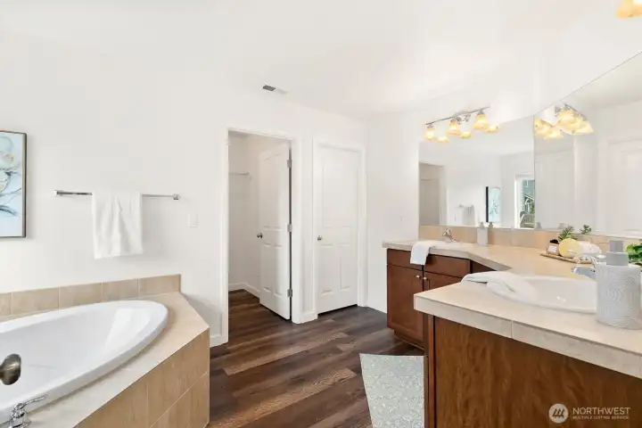Full-suite Master bathroom