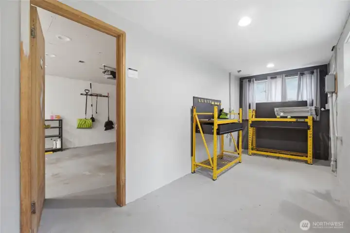 Above Garage office/bonus
