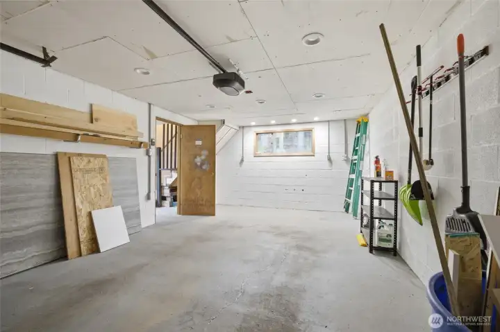 Above Garage office/bonus