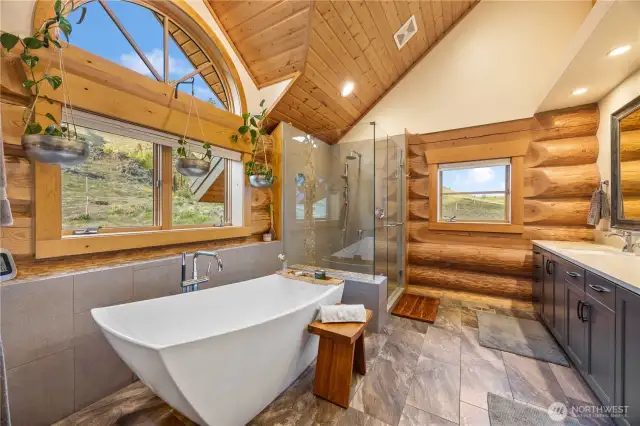 Stunning Primary 5 Piece Ensuite