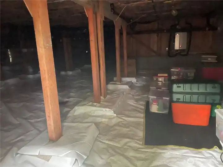 Crawl space / Storage under house