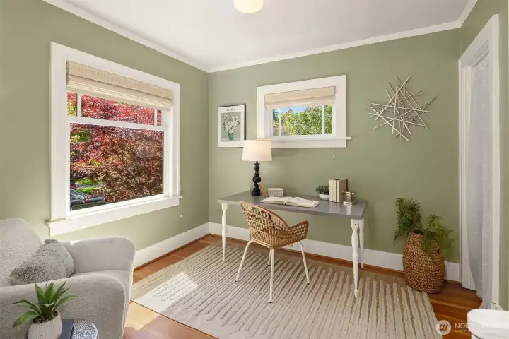 This office could also be turned back into a bedroom if you needed 4 sleeping areas.