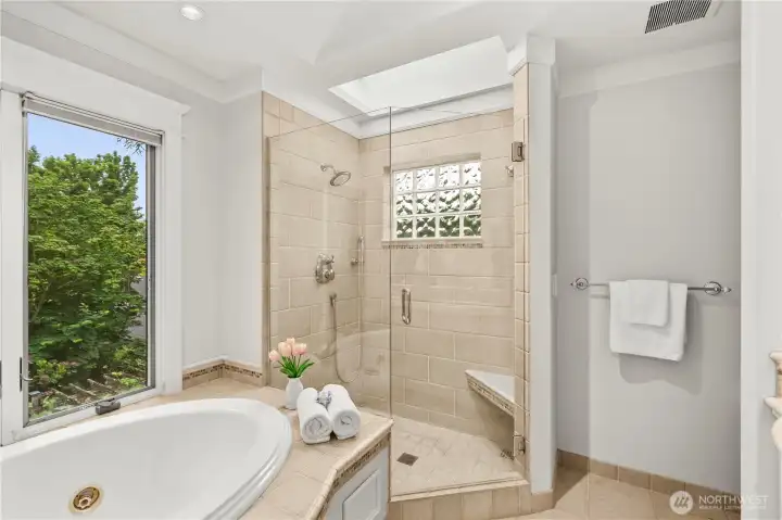 Step inside a classy glass shower!