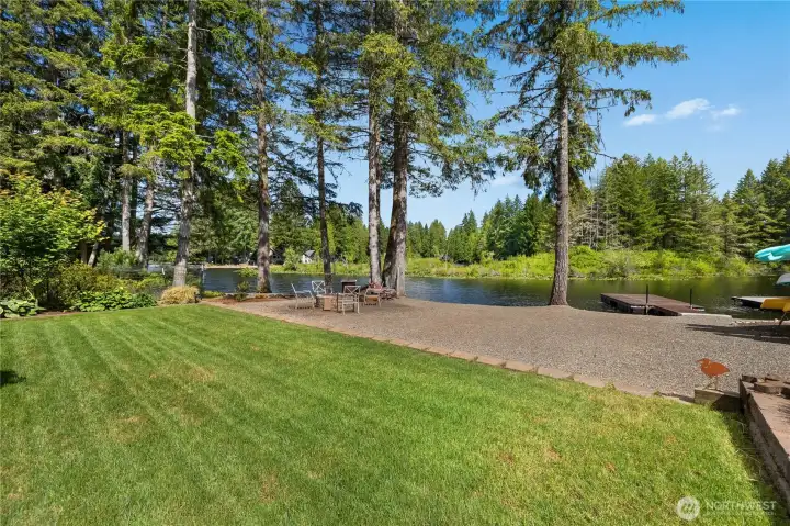 62 feet of waterfront no bank -
