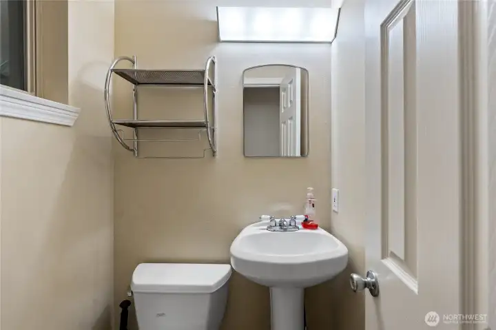 1/2 bath