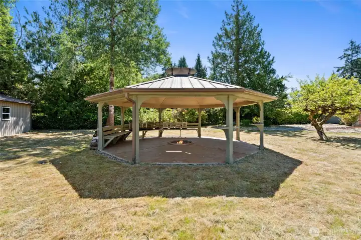 Covered fire pit, just imagine the memories you will create!