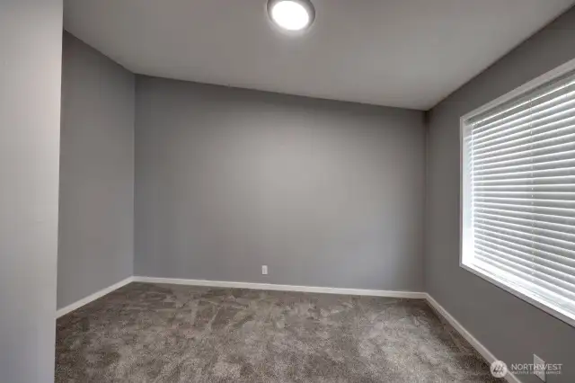 study/office/extra sleeping room