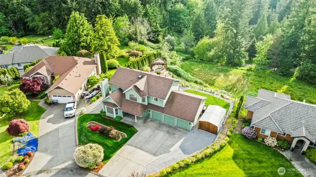 Welcome to Valley View Estates - a coveted neighborhood in Lake Tapps