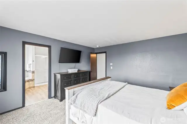 Additional view of primary suite