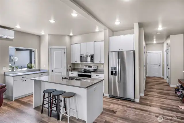 Kitchen with stainless steel appliances, quartz counter tops, soft close cabinets