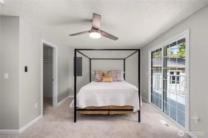 Primary room with slider to the porch