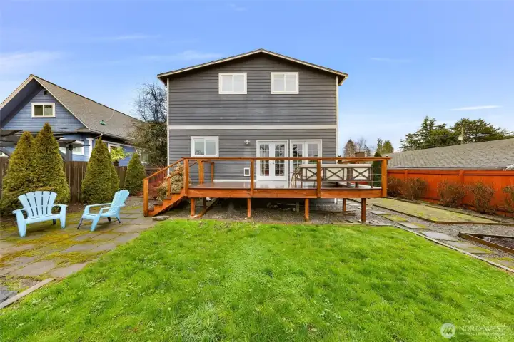 Nice lawn space looking back at the house and deck.