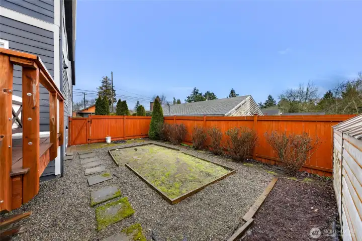 Garden space on side yard.