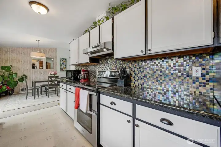 Counter space galore in the kitchen. Counter space galore in the kitchen.