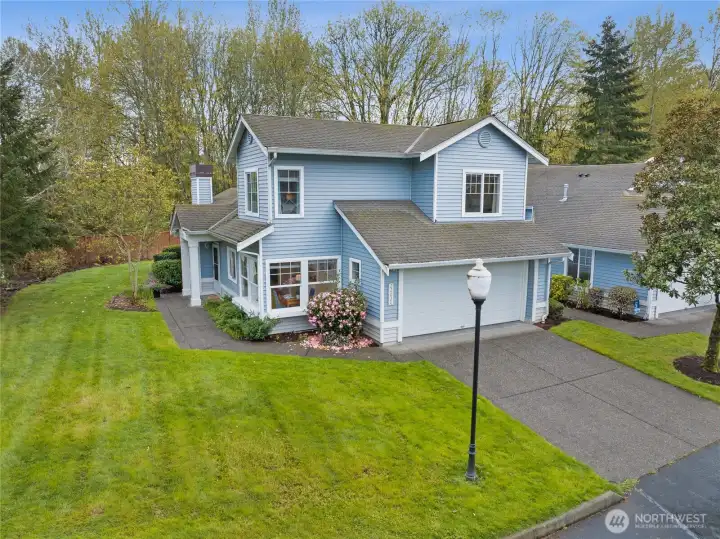 Pristine & rarely available townhome in the coveted Pointe @ Riverside private, gated community!