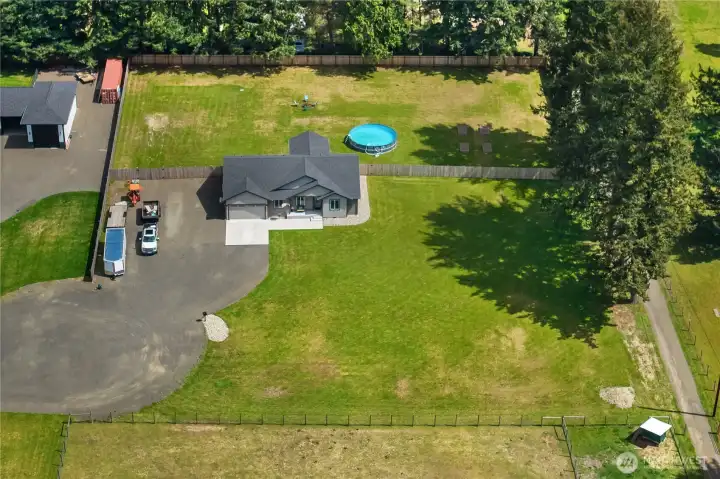 Plenty of room to build a shop!