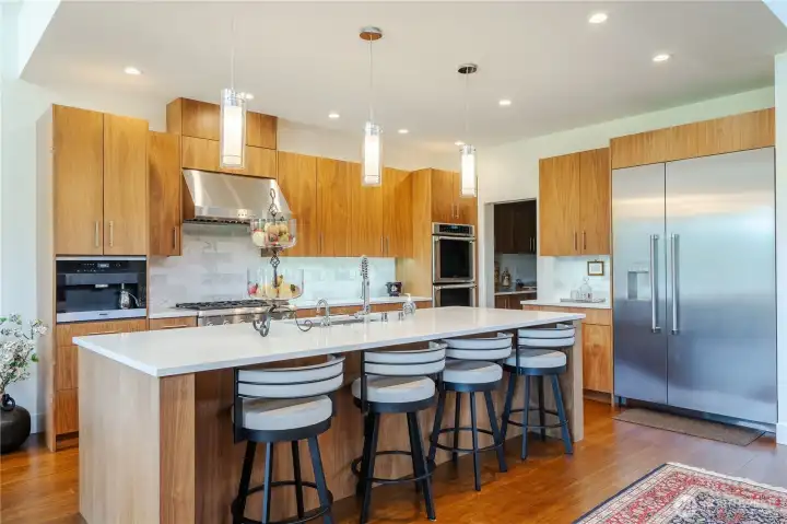 Kitchen counter seating Kitchen counter seating