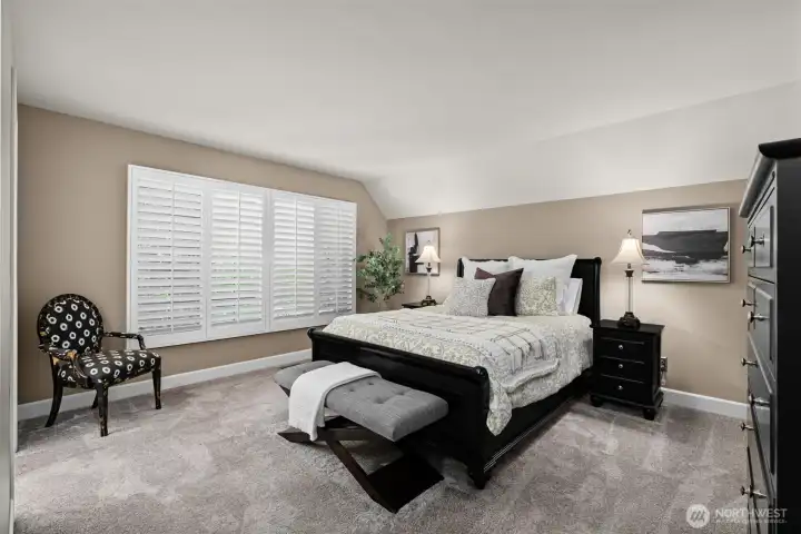 Upper level primary suite