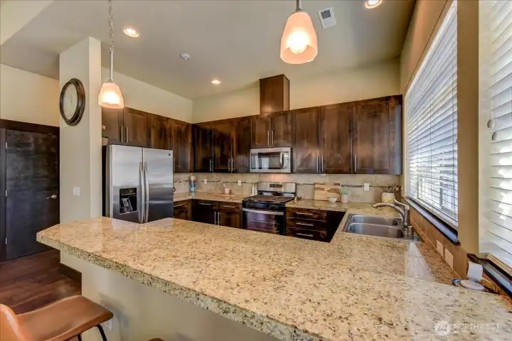 Stone Countertops & Stainless Appliances