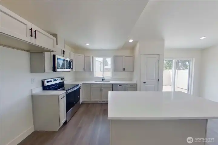 Similar Dustin Floor Plan, Different Home Similar Dustin Floor Plan, Different Home