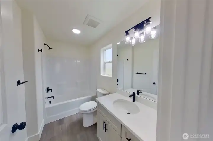 Similar Dustin Floor Plan, Different Home Similar Dustin Floor Plan, Different Home