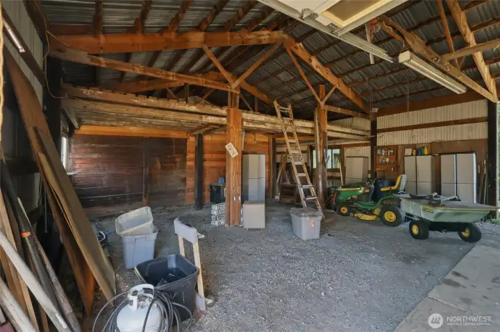 Tons of room for storage and hobbies Tons of room for storage and hobbies
