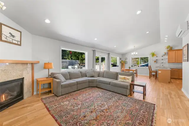 Large living room with vaulted ceilings