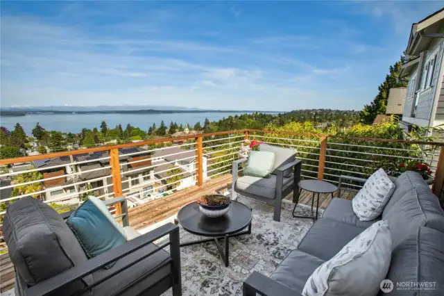 Panoramic views from your deck