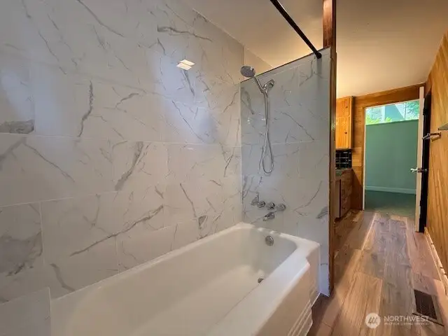 New tile enclosure