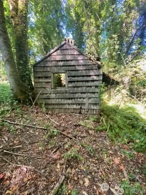 Historical image of the farmhouse