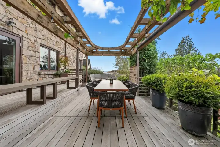 Views of Lake Washington from the deck while you dine and entertain.