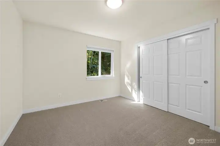 Second top floor bedroom