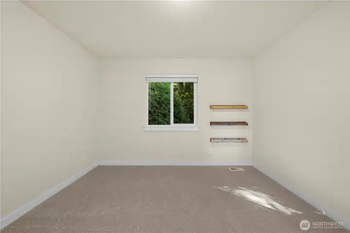 Third top floor bedsoom