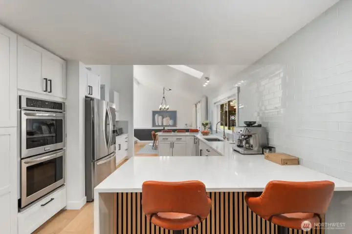 Expansive Kitchen with Double Oven!