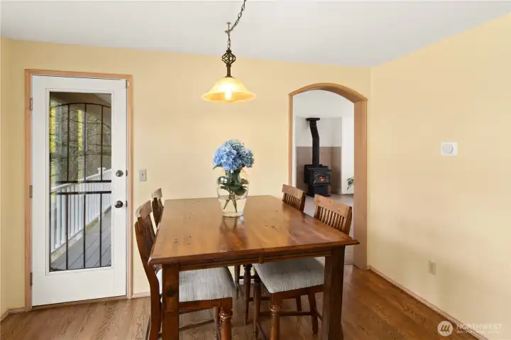 Dining area in the kitchen.