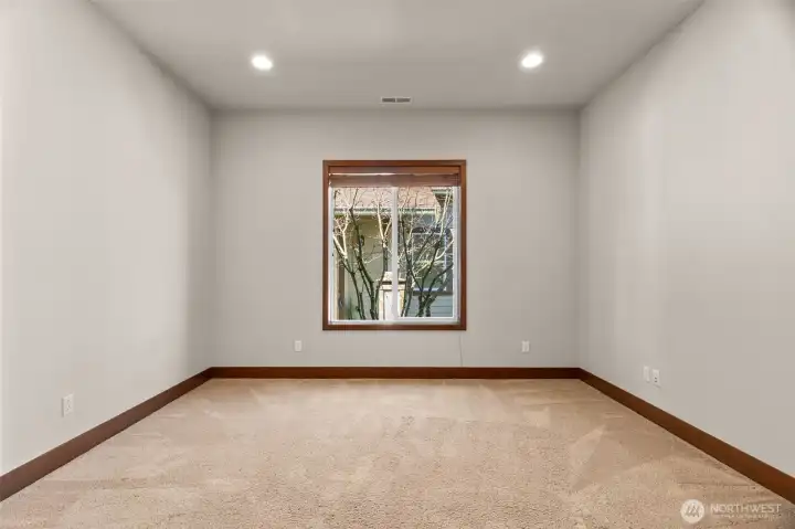 Office or bonus room