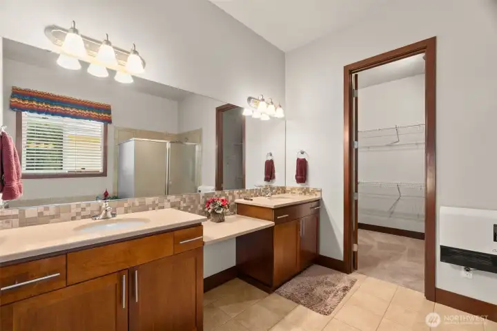 Primary w double sinks