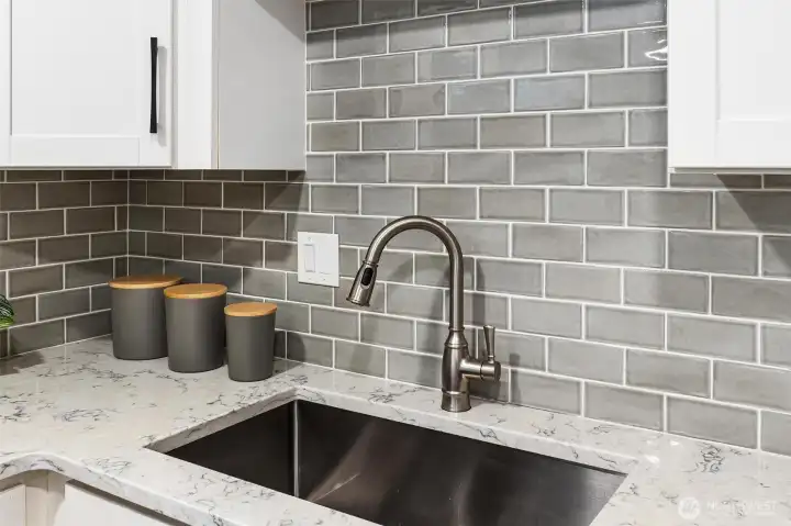 Beautiful sink and back splash