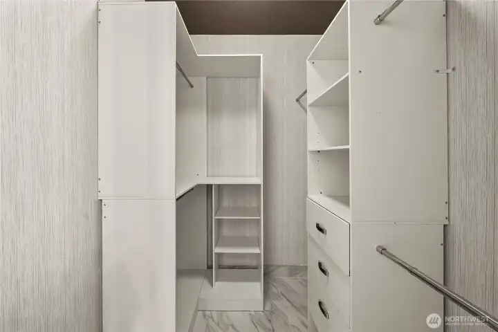 Walk in closet!