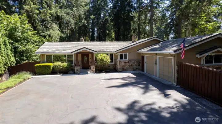 Welcome to This Amazing Home in the prestigious sought after Neighorhood of Interlaaken