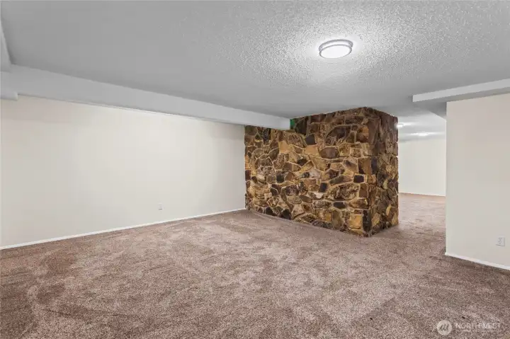 Bonus room that current owners had used as a Game room