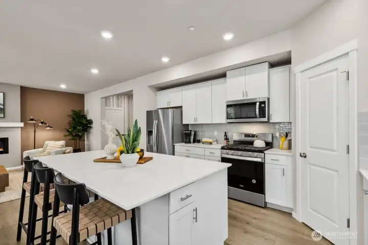 Photo rendering is representational and may be virtually staged. Actual home is under construction and finishes, elevation, and paint colors may vary. See site agent for details.