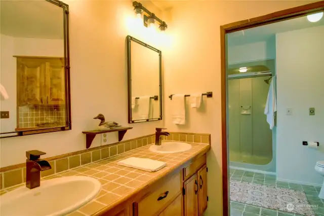Primary bath