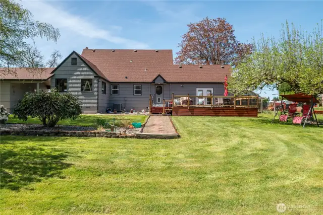 Gorgeous lush green yard.